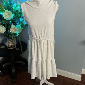 Livi medium size white dress.